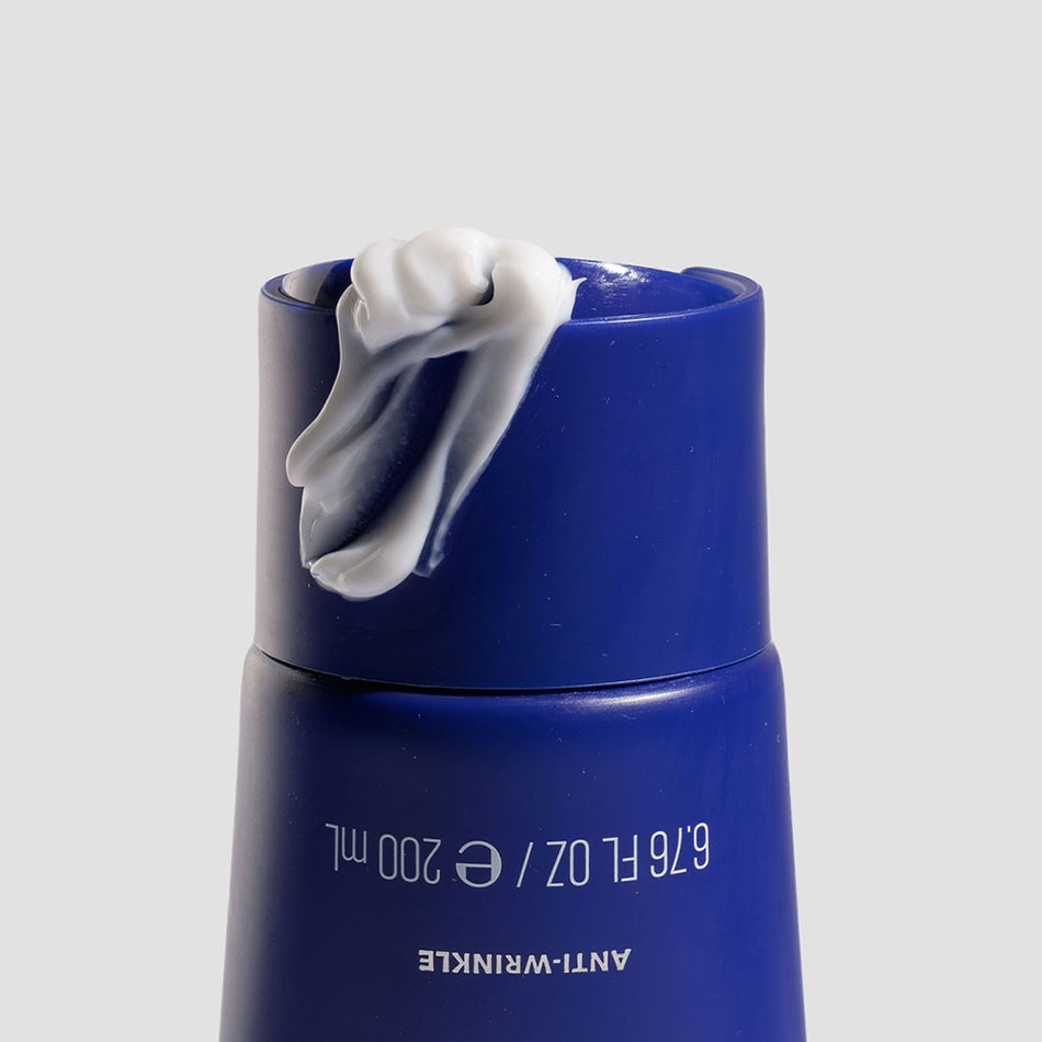 2retail exfoliatingcleanser pdp 950x.progressive