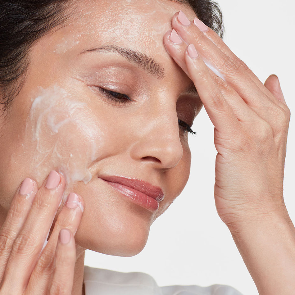 exfoliatingcleanser pdp 950x.progressive